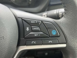 安心快適プロパイロット装備です。自動車専用道路などで前車に合わせ、アクセル、ブレーキ、車線に合わせてハンドル操作をサポート。快適ながら追突予防にもなり安心です。