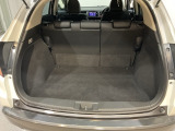広々としたカーゴスペース。週末のお買い物や長期旅行のたくさんの荷物も積載できます。