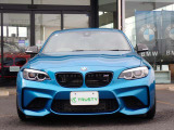BMW在庫保有台数常時100台以上!ご来店の際はBMW本店(厚木市下荻野140-1)にご来店ください!弊社自慢の全天候型ショールーム!BMW在庫保有台数常時100台以上ございます!