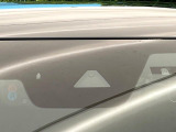 【i-ACTIVESENSE】走行中に前方の車両等を認識し、衝突しそうな時は警報とブレーキで衝突回避と被害軽減をアシスト。より安全にドライブをお楽しみいただけます。