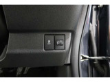 【横滑り防止装置】ドライバーの安全運転をアシストしてくれる装備が充実しています☆ドライバーの不安を安心へと変えてくれますね。