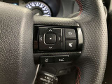 ナビゲーションに視線を移さず、ハンドルから手を離さず、運転に集中したまま手元でオーディオ操作できます♪