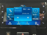 【ディスプレイオーディオ】 ラジオの視聴やBluetooth接続による音楽鑑賞やハンズフリー通話、バックアイカメラ表示などの多彩な機能が利用できます。