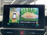 【パノラミックビューモニター】専用のカメラにより、上から見下ろしたような視点で360度クルマの周囲を確認することができます☆死角部分も確認しやすく、狭い場所での切り返しや駐車もスムーズに行えます。