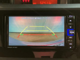 バックカメラを装備!運転席から見えにくい部分をナビの画面に映して、安全に操作が出来ます♪