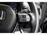 Hondaセンシングの機能のひとつ、アダプティブクルーズコントロール付!アクセルから足を離しても設定したスピードと前車との車間を保ち走行してくれます!車線維持もアシスト☆高速道路で疲労軽減ですね☆