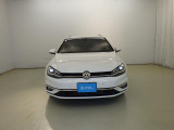 ドイツ車はフロントマスクに特徴がございます。一目でGOLFVARIANTと分かるデザインです。在庫状況もお気軽にお問い合わせください。