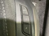 【メモリー機能付きパワーシート】ドライバーごとに設定したシート位置を記憶して、ボタン一つで切り替えできる便利な機能!運転する方が複数名いらっしゃるご家庭におすすめです♪