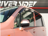 【車屋】として、長く車業界に従事した経験豊富なスタッフが多数在籍しております。