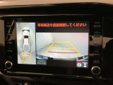 バックガイドモニターで、後方を確認しながら安心して駐車することができます。運転初心者も熟練者も必須の機能ですよ!