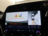 車両周辺の安全確認をするパノラミックビューモニター