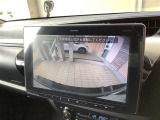 パックモニタ-も装備しております。車庫入れの苦手なお客様、もうご心配いりません。重宝してくれると思います。