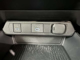シガーソケット用の充電器が使用可能です!