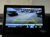 バックカメラの画像です。ガイドラインがスムースな車庫入れをサポートいたします!車庫入れの安心感がアップしますね☆