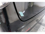 この車両にはリアゲートに傷・凹みがございます。こちらは現状での販売になります。