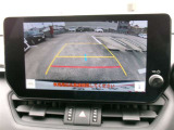 バックモニター付きですので、日常の駐車はもちろん、人や障害物などを映像で確認できるので安心です!(補助装置になりますので、目視でもご確認ください)