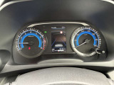 車両や燃費情報等を表示し快適なドライブをサポートする4.2in.カラーディスプレイ付アドバンスドドライブアシストディスプレイ。表示もクッキリで視認性に優れています♪