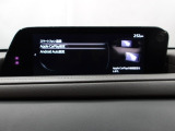 Apple Carplay・Android Auto対応!マツダ コネクト(コマンダーコントロール)でスマートフォンを操作して、通話、音楽を聴いたり、マップで目的地を調べることができます。