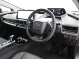 運転席廻りです。