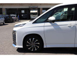 R4年式・ヴォクシー・ハイブリッドS-Z・3.0万キロ・純正8型ナビ・Bluetooth・CD・DVD・バックカメラ・前後ドラレコ・シートヒーター・LEDヘッドライト・両側電動スライド・レーダークルーズコントロール・ETC