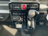 オートエアコンで操作も簡単です♪寒い冬も暑い夏でも車内快適!