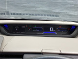こちらの車両はデジタルメーターで見やすいので一度見てくださいね(*^_^*)