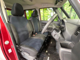運転席シート廻りは使用感も少なく、良好な状態となっています。丁寧に使われていたことがよくわかりますね。