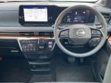 運転席周りも視界もよくハンドルも軽い取り回しなのですごく運転がしやすい車です。