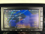 ■運転席にはシート高を調整できるハイトアジャスターが装備され、幅広いシートポジションの設定が可能になっております