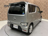 ■充実のアフターサービス■ 車の販売はもちろん、自社整備工場・自社鈑金工場・オイル交換&点検専門店舗を完備しておりますので納車後もお客様のカーライフをトータルでサポートいたします。