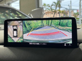 【360&deg;ビューモニター】専用のカメラにより、上から見下ろしたような視点で360度クルマの周囲を確認することができます☆死角部分も確認しやすく、狭い場所での切り返しや駐車もスムーズに行えます。