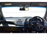 とても握りやすいステアリング!運転手の気持ちがそのまま伝わるかのような反応をしてくれます!!小物入れや各ボタンの配置にこだわり、とても使いやすいです!視認性も良いのでロングドライブもお任せ下さい!