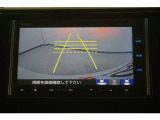 バックカメラ搭載です!車庫入れが苦手な人はもちろん、車両感覚に自信がある人にもお勧めです!見えない箇所が見えるようになるので、低い障害物や隠れてしまっている子供の存在等にも気付く事が出来ます。