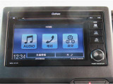 【 ホンダ純正オーディオ・WX-211C 】Bluetooth接続に対応しています。その他、TVやAM/FMラジオの視聴・CD再生・USB接続などが可能です。