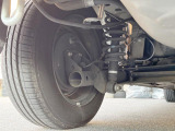 お車を安心してお乗りいただく為には、足回りの定期点検が欠かせません。サービスサポート(有償保証)では無料点検もご提供しており、安心のカーライフをお過ごしいただけるサポート体制が整っています。
