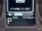 たとえばダイハツのお店にある、たくさんのスマアシ搭載車は、正常に作動する事をしっかり確認します。