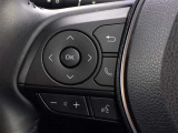 ステアリングスイッチ装備!運転しながら手元でオーディオの操作などができます。