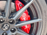 【ブレンボ製キャリパー】ハイパワー車両には強力なブレーキが必須!世界のスーパーカーにも採用されるイタリアの高級メーカー「ブレンボ」を装着!色鮮やかなキャリパーがスポーティな印象を引き立てます♪