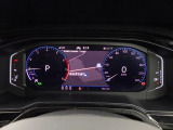 デジタル液晶メーター&rdquo;Digital Cockpit Pro&rdquo;です。画面の切り替えは、ハンドルのボタンで簡単に操作ができます。