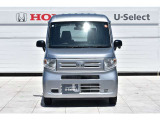 当店の展示車は、プロの業者にボディーの磨き、ルームクリーニングを依頼していますので、とてもきれいです!!ぜひ、見にいらしてください!