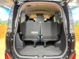 普段のお買い物や通勤、送迎等に十分な荷室スペースを確保しております。セカンドシートを倒すと、大きな荷物の積載も可能です♪