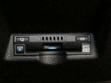 高速道路を賢く使うETC2.0装備です。高速道路とクルマが情報を連携して渋滞の迂回ルートや災害時の適切な誘導をしてくれたりします。