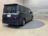 「中古車ハイブリッド保証」付き。ハイブリット機構を無償で保証します。保証期間は初度登録年月から10年目まで、または3年間の長い方。但し累計走行距離が20万km以内。