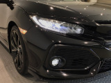 【LEDヘッドライト】ディスチャージヘッドライト(HID)と同等の明るさで、夜道や雨天走行が明るく視界良好!! フォグライトも装備で、安心感さらにUPです♪安心ドライブを楽しんで下さい♪