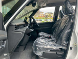 助手席もゆったりしており、視界が広いお車です。