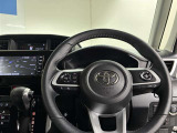 使いやすく運転しやすいレイアウトの運転席周り。