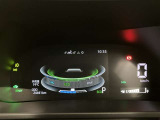 視認性の高いスピードメーターになっております。