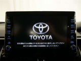 ディスプレイオーディオを装備。スマホとクルマをつなぐことで、これまでのナビに加えて、いろんなサービスが楽しめます。