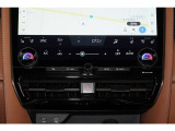 【エアコン】 各操作スイッチなども使いやすい位置に配置されています。