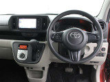 運転席廻りです。